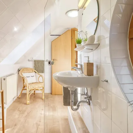 Apartment Freesenbruch 4 4 - Seeschwalbe Zingst